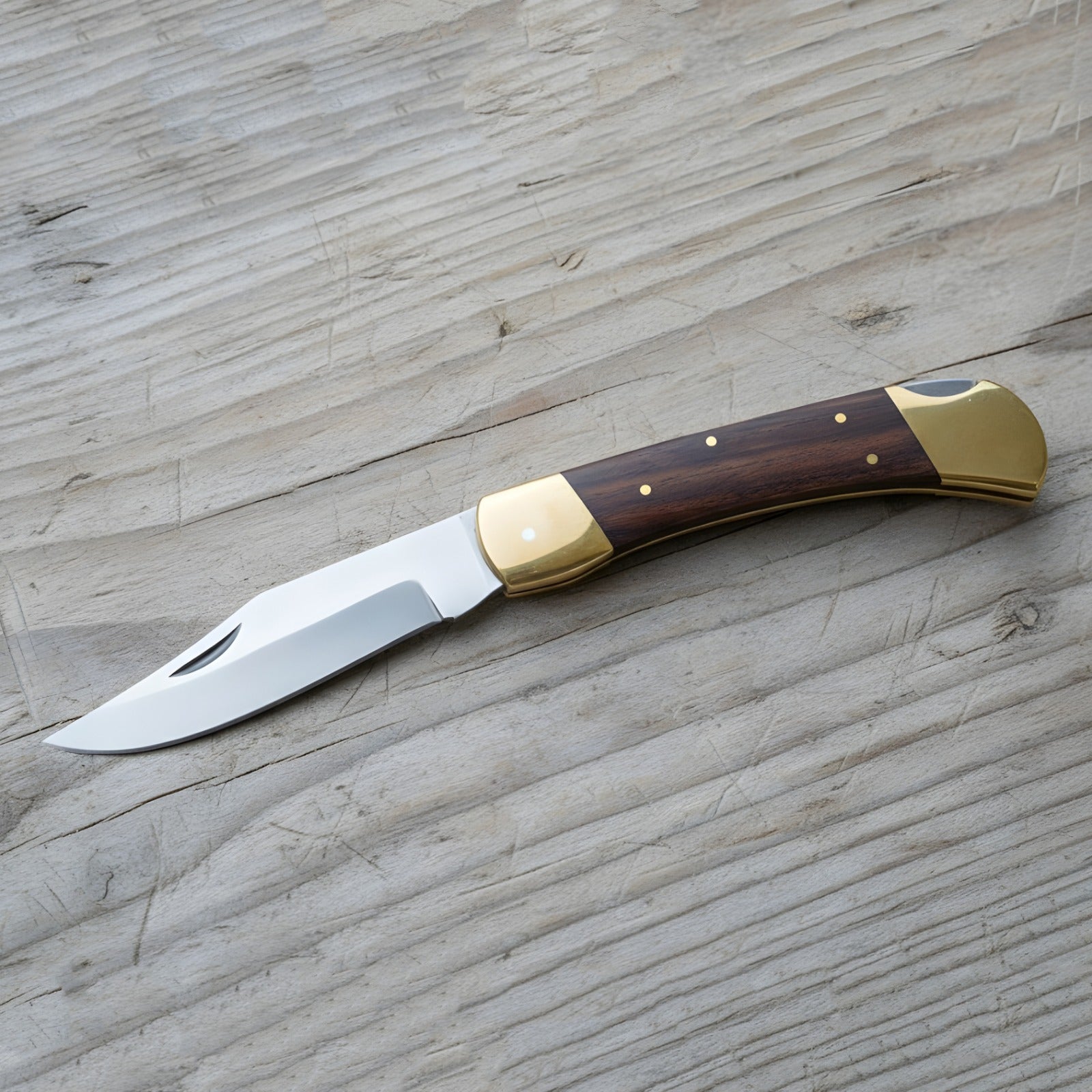 MAZEDAZE Hunting Knife – Handmade Lock Back Design